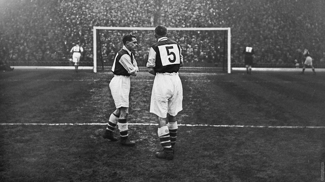Inverting The Pyramid Deconstructed: Part III – Herbert Chapman, Arsenal and The Third Back